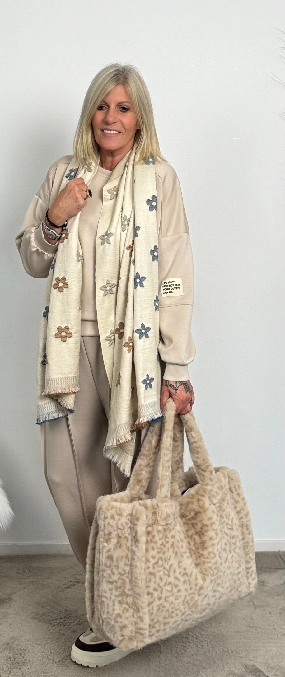 Scarf "Melissa" - beige-camel-blue