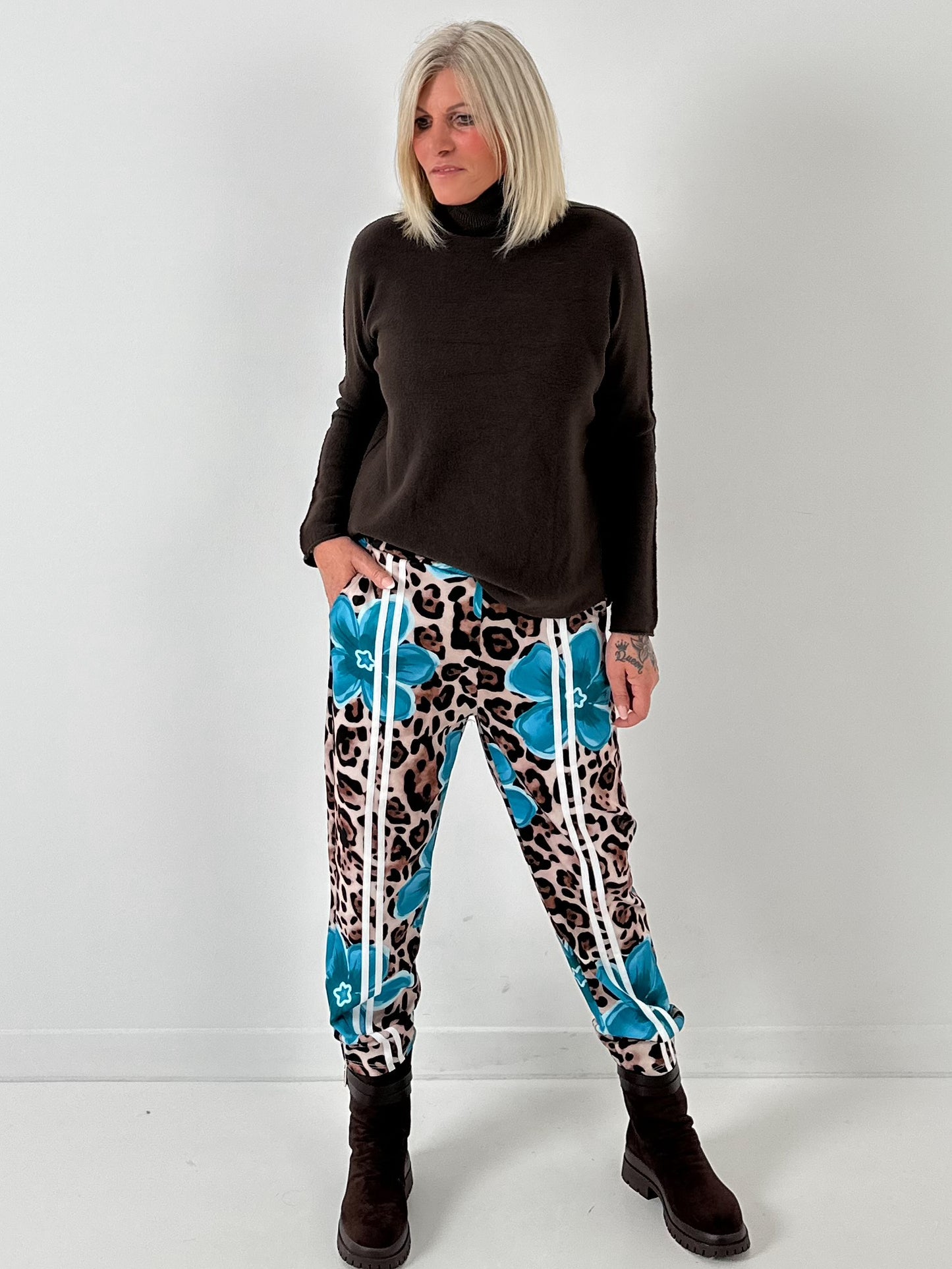 Pants model "Wild Blossom" - turquoise-multicolored