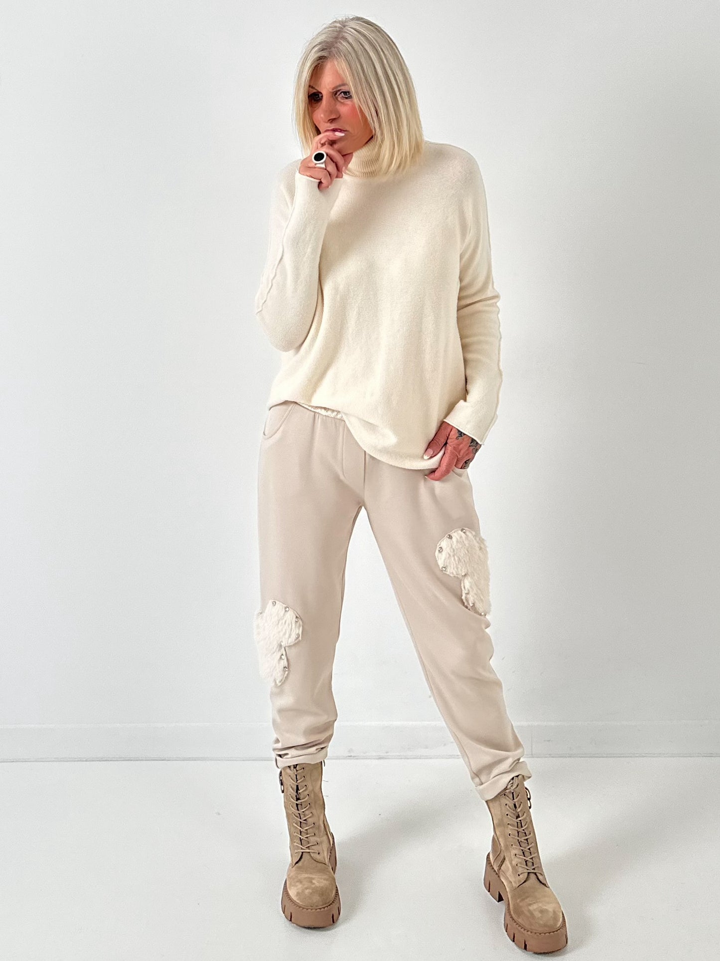 Pants model “Furry Patch” - beige