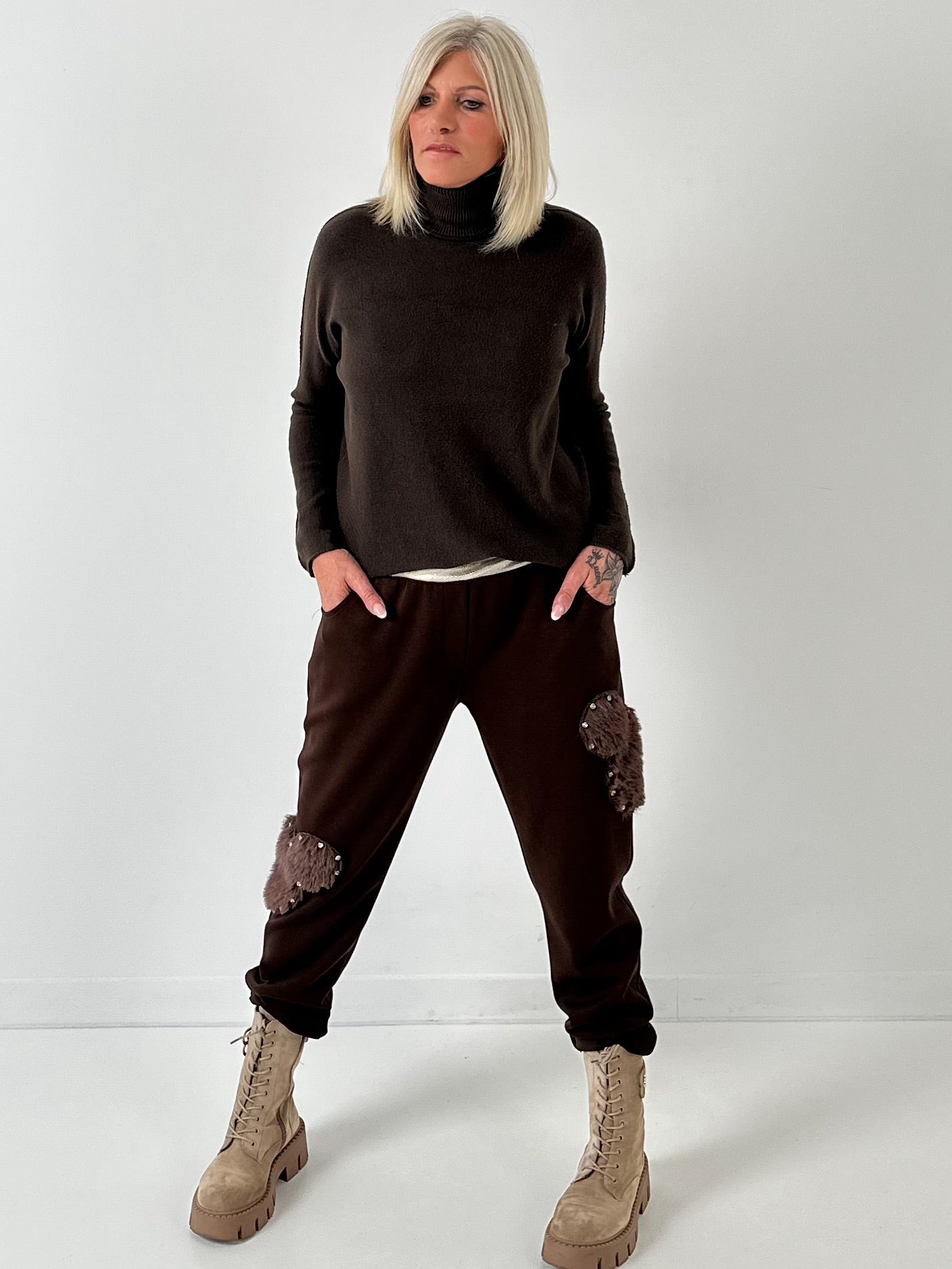 Pants model "Furry Patch" - chocolate