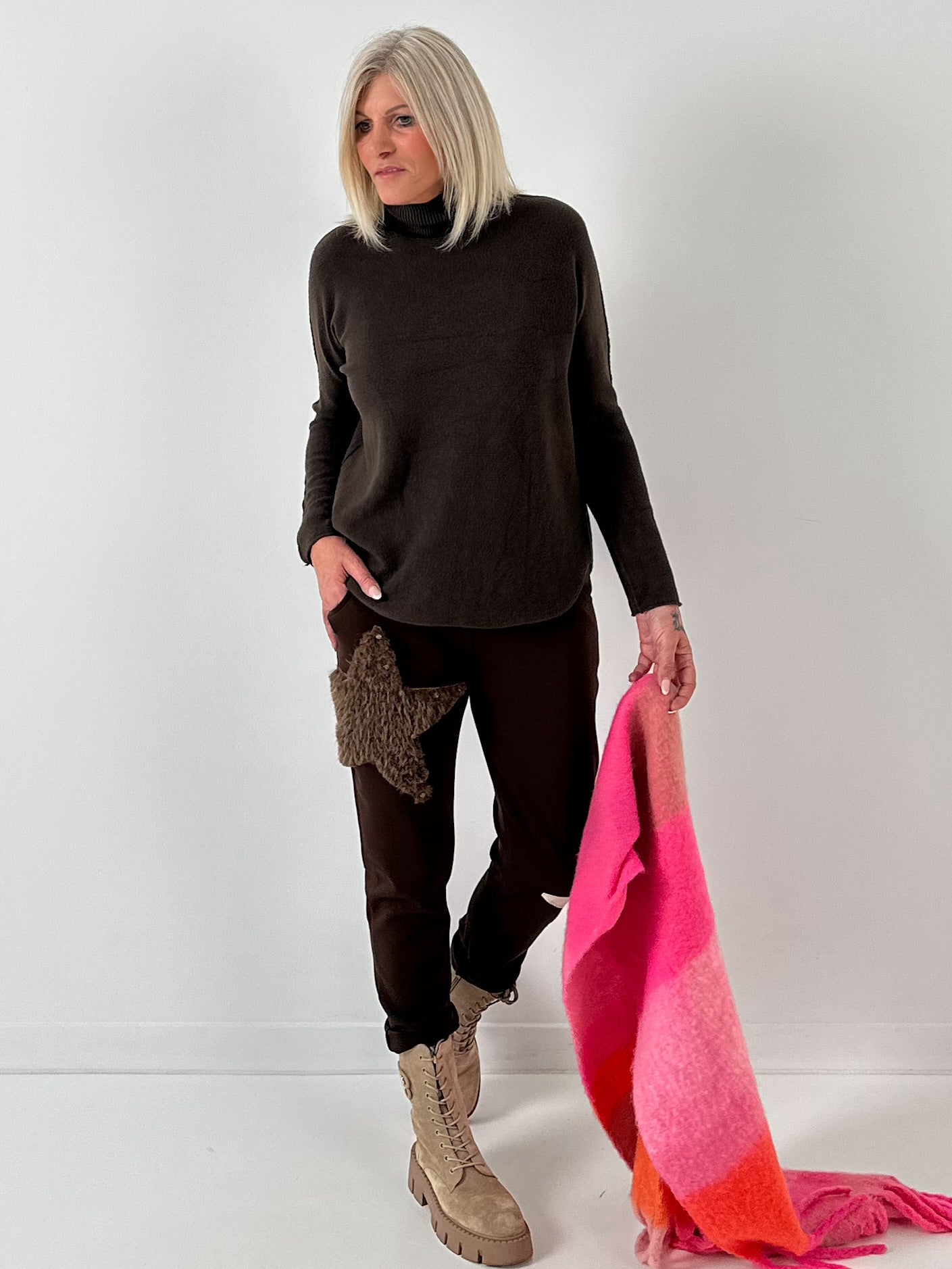 Pants model "Star" - chocolate