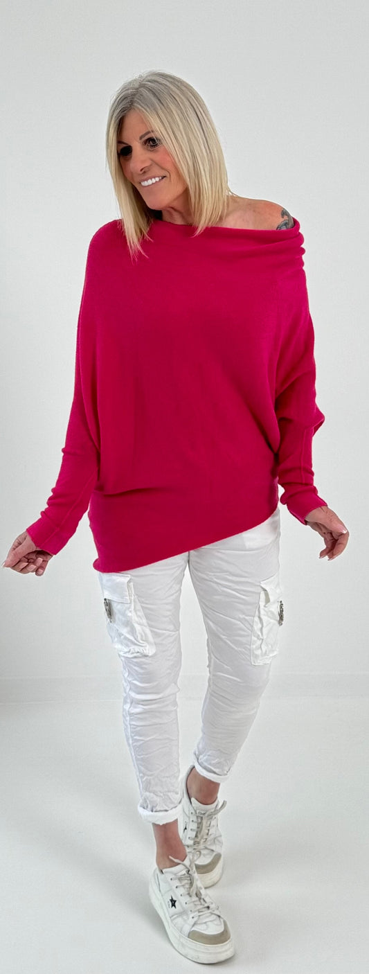 Asymmetrischer Pullover Modell "Manu" - pink