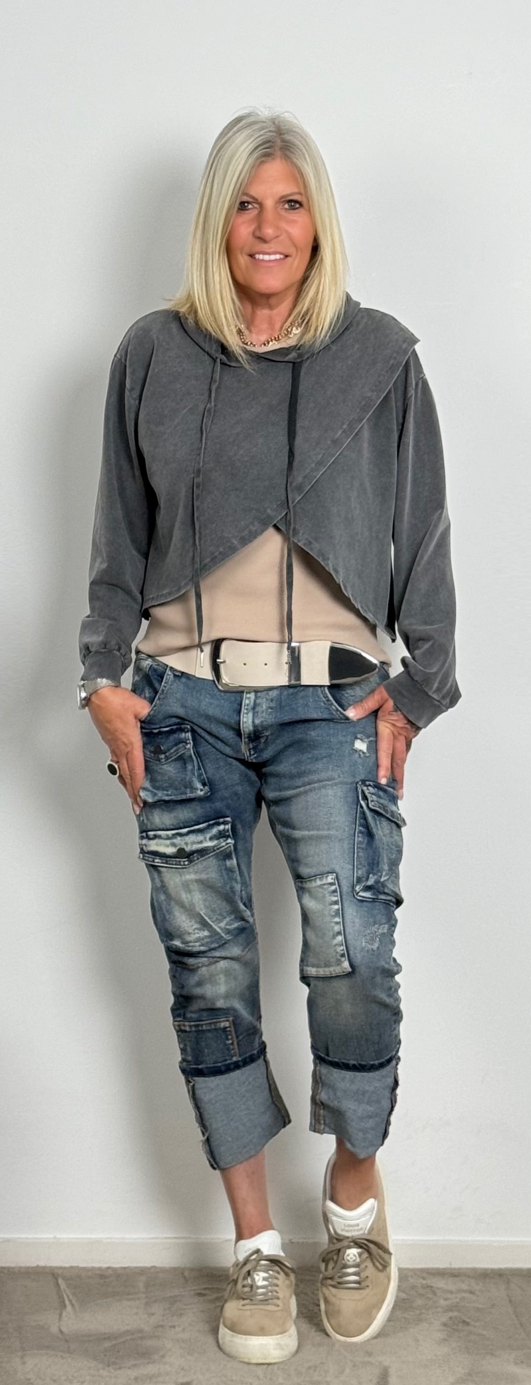 Crop stone washed hoodie with hood "Lara" - anthracite