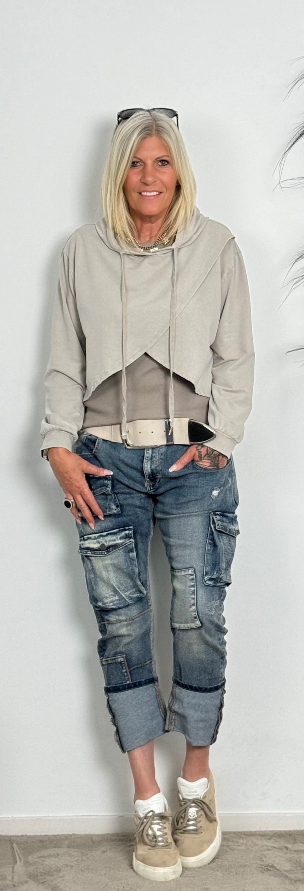 Crop stone washed hoodie with hood "Lara" - taupe