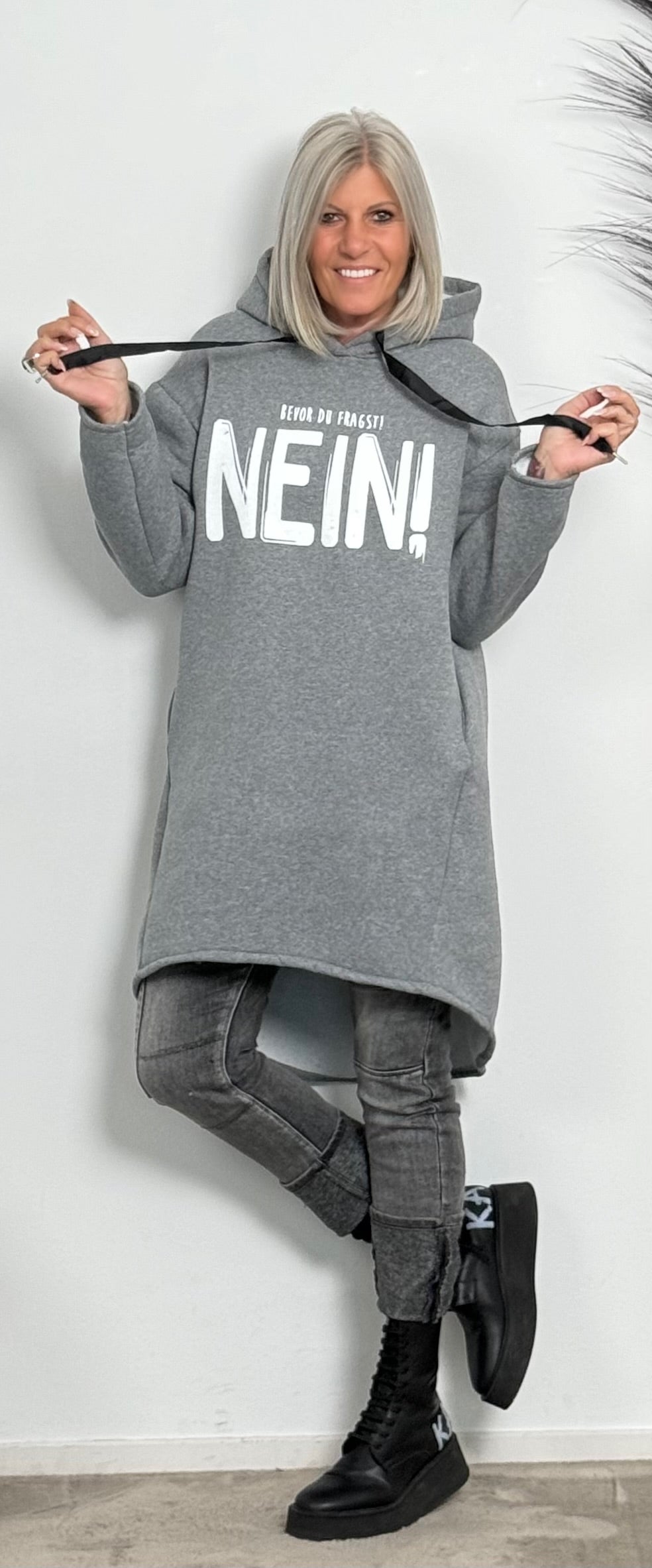 Long Hoodie "Bevor du fragst NEIN" - grau