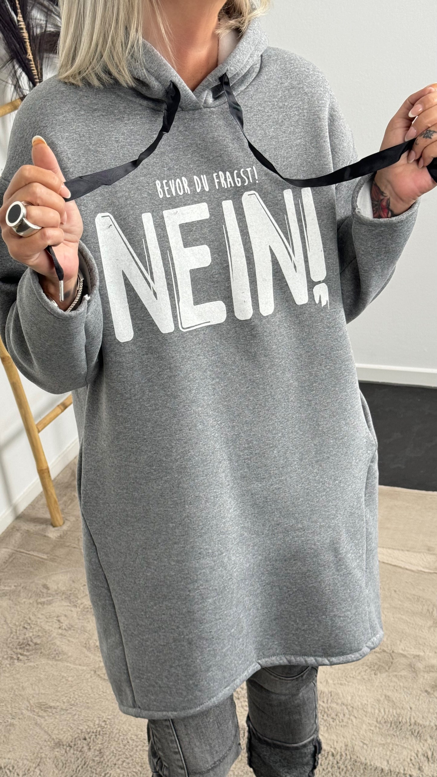 Long Hoodie "Bevor du fragst NEIN" - grau