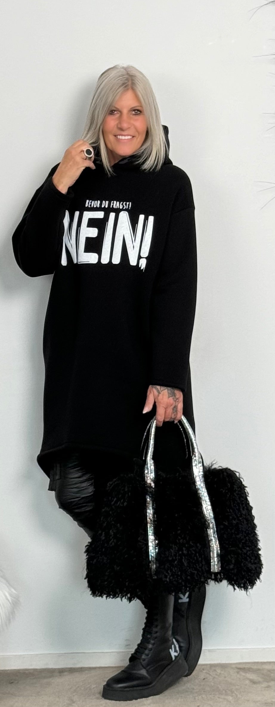 Long Hoodie "Bevor du fragst NEIN" - schwarz