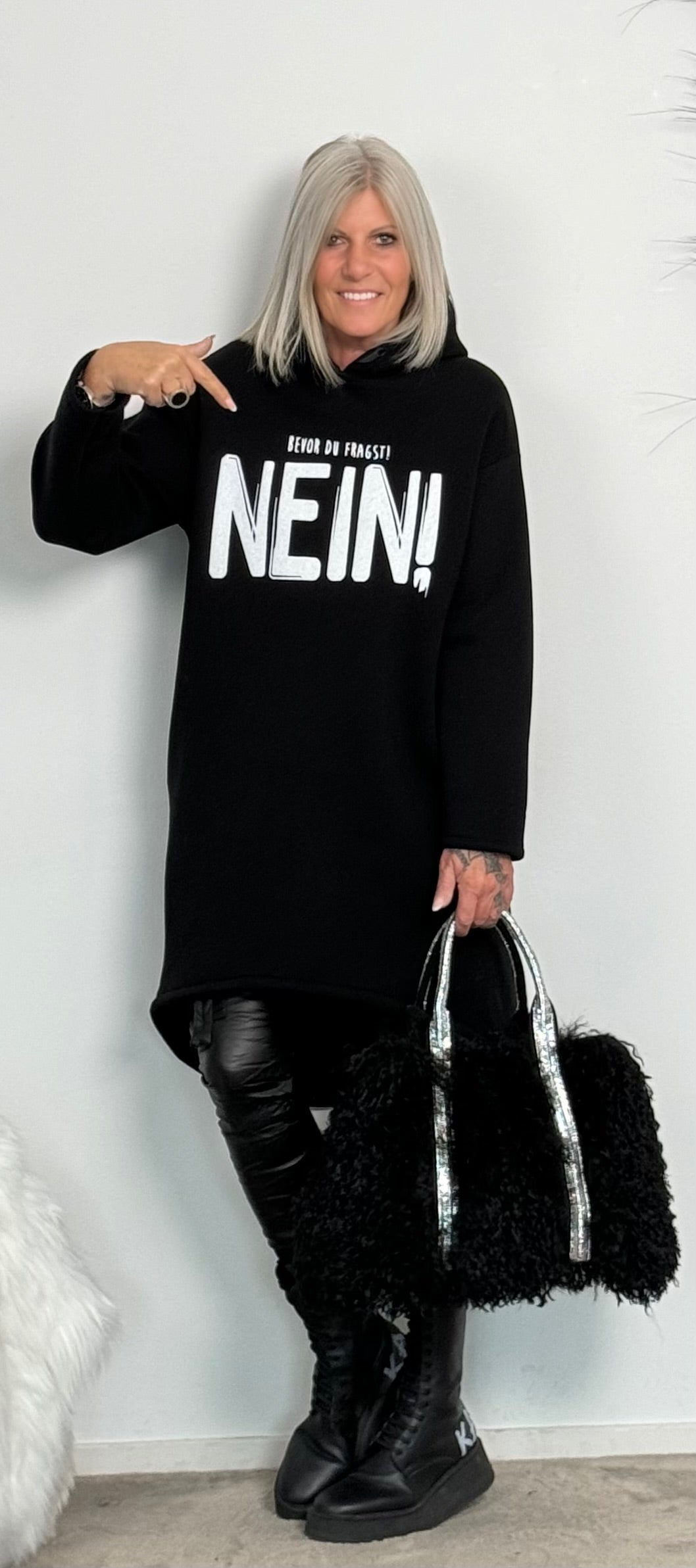 Long Hoodie "Bevor du fragst NEIN" - schwarz