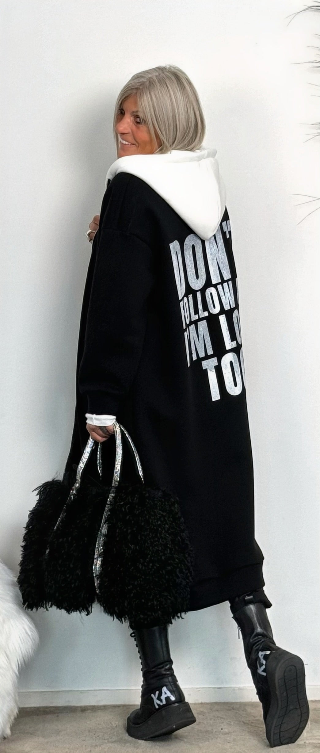 Sweatshirt coat "Don't follow..." - black