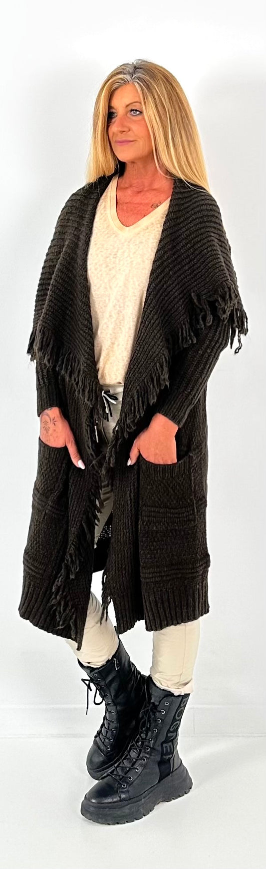 Gebreide jas met franjes model "Wool District" - mokka