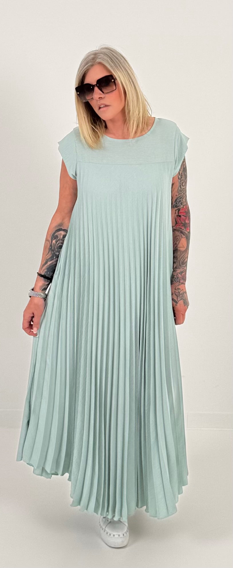 Geplooide jurk model "Hannah" - limoengroen