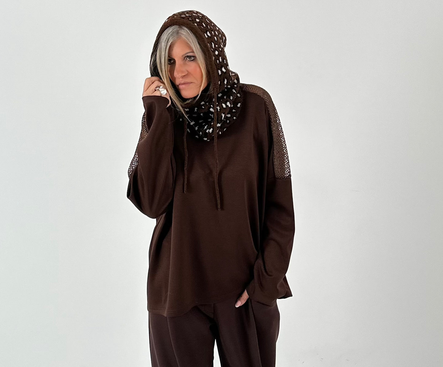 Hoedmodel "Lunacove" - ​​chocoladekleurig