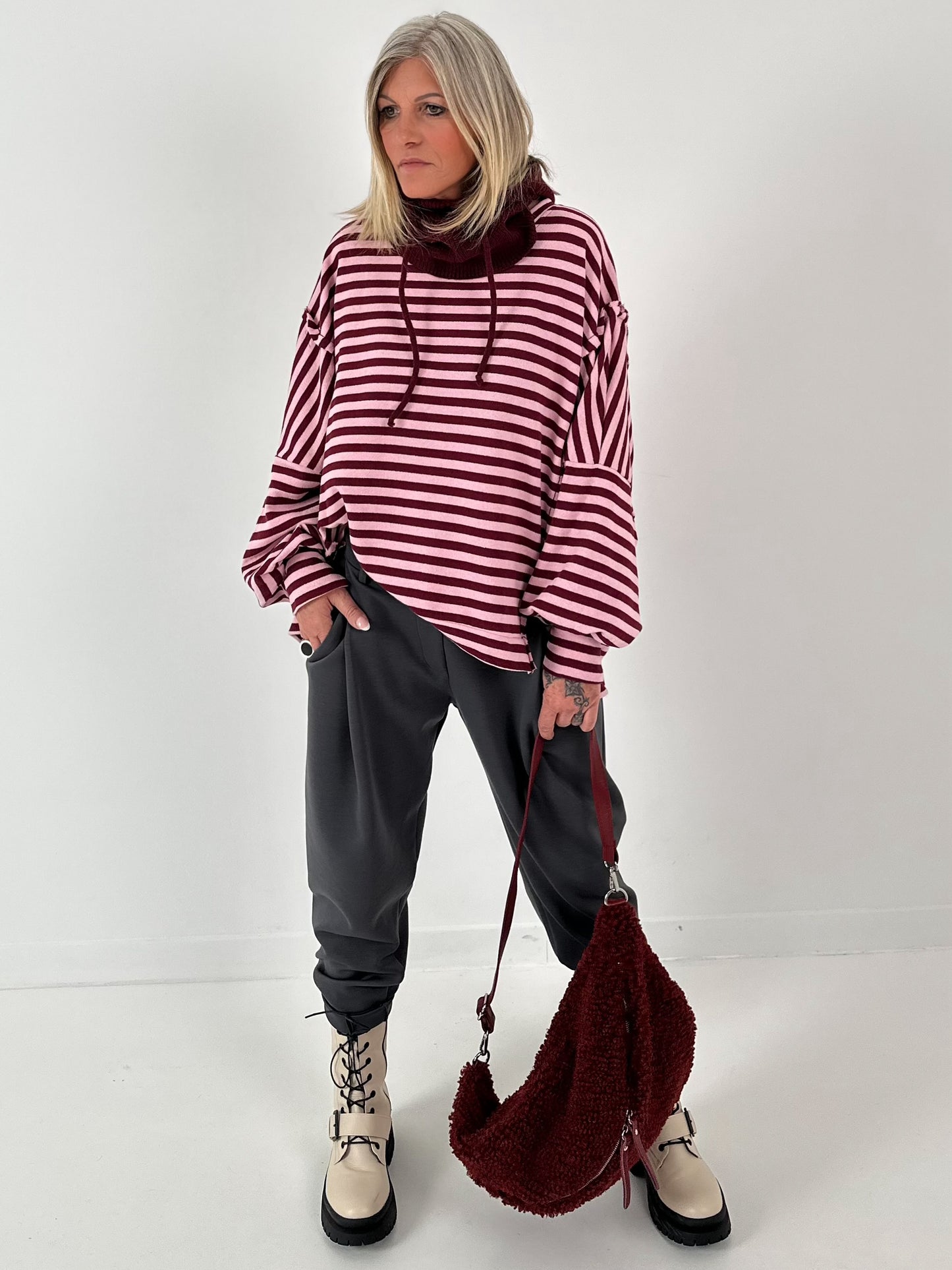 Hoedmodel "Lunacove" - ​​wijnrood