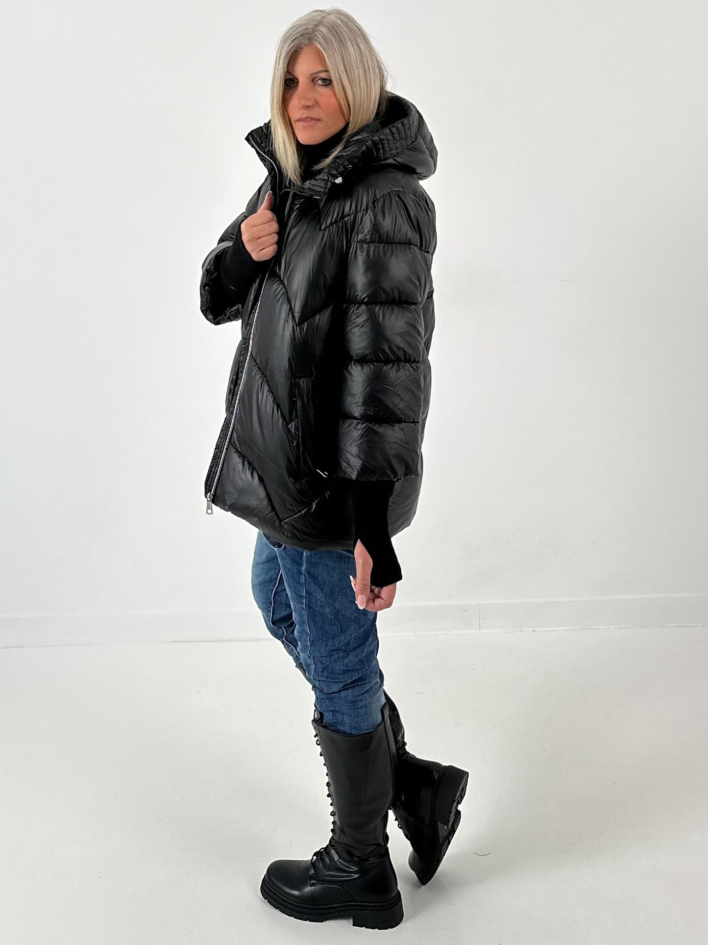 Jas model "Night Shift" - zwart