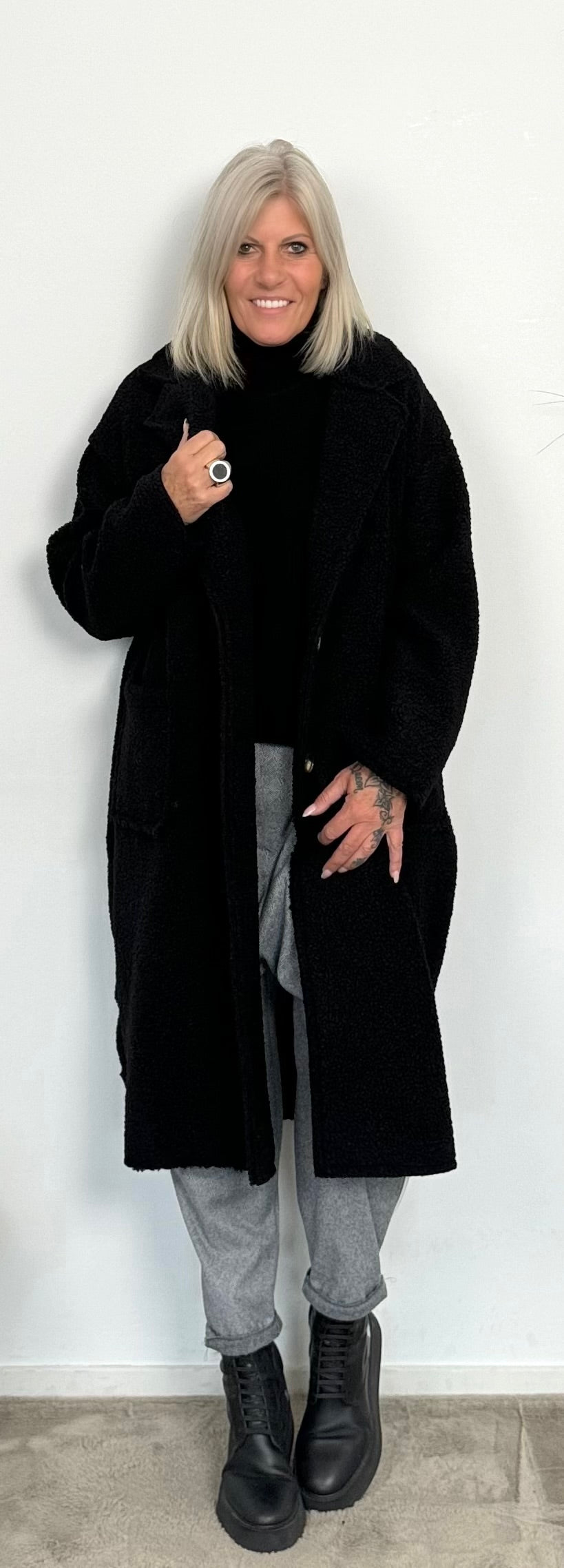 Coat "Feel Good" - black