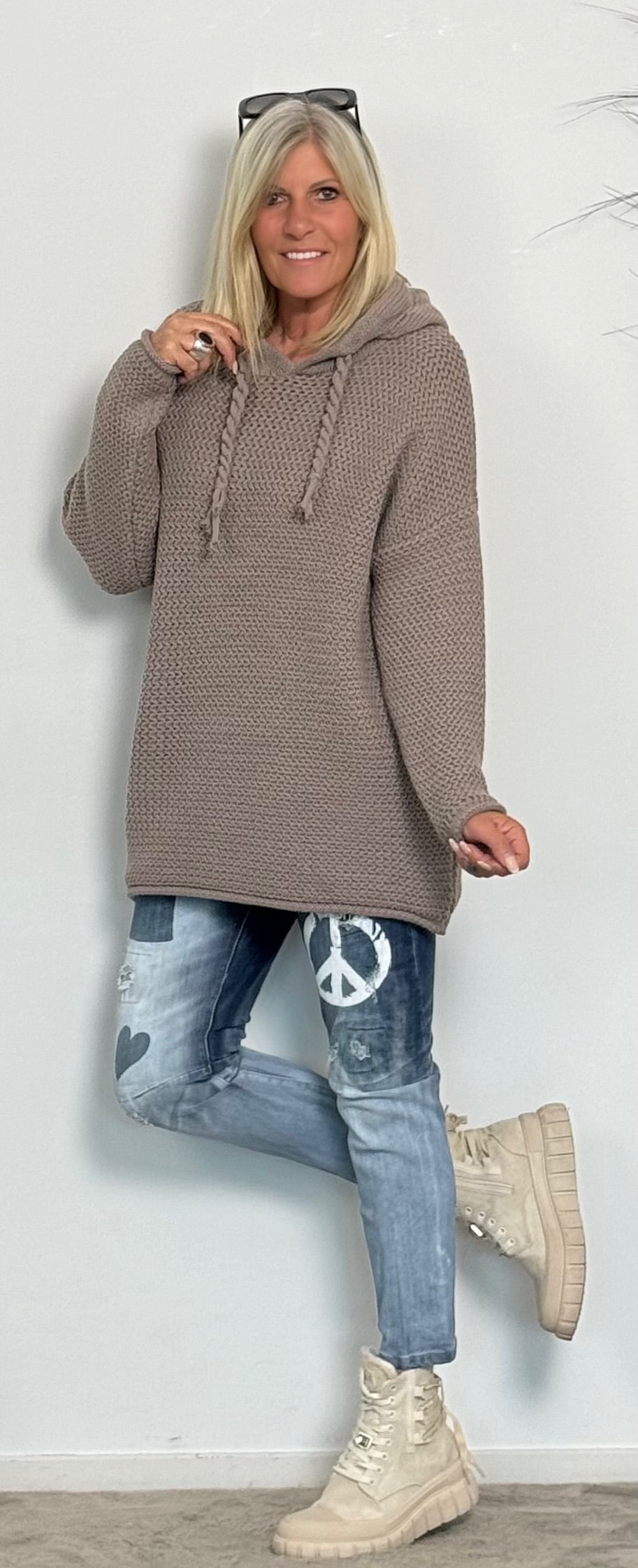 Knitted hoodie "Alma" - taupe