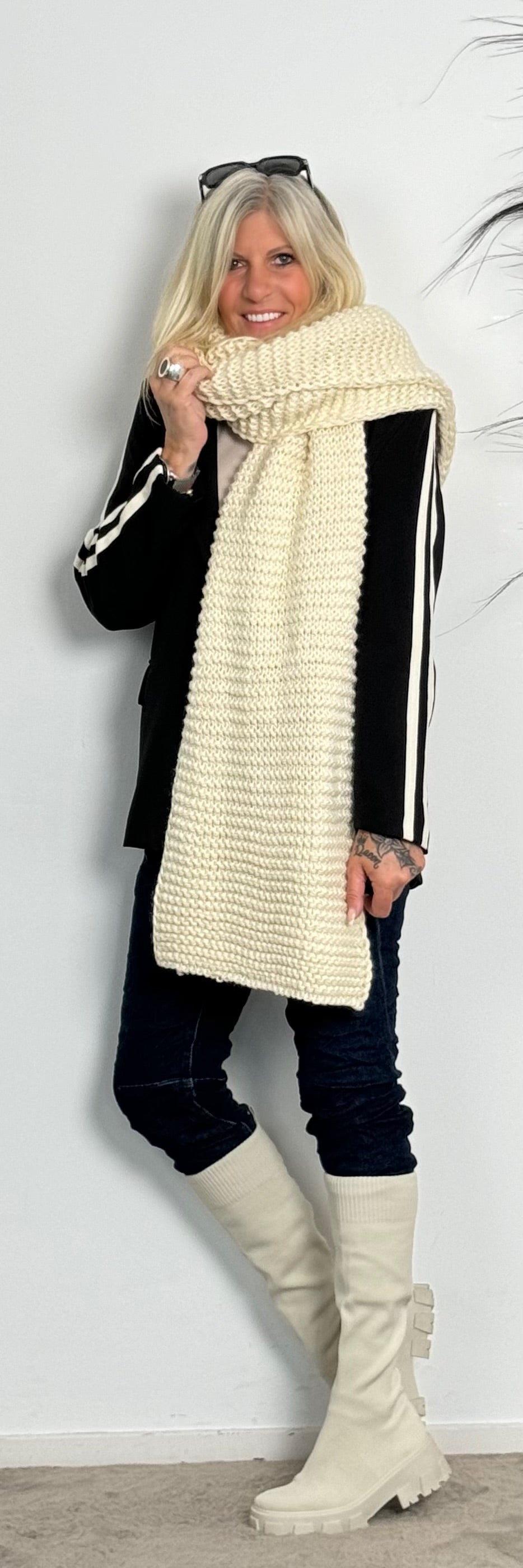 XXL chunky knit scarf "Holly" - beige