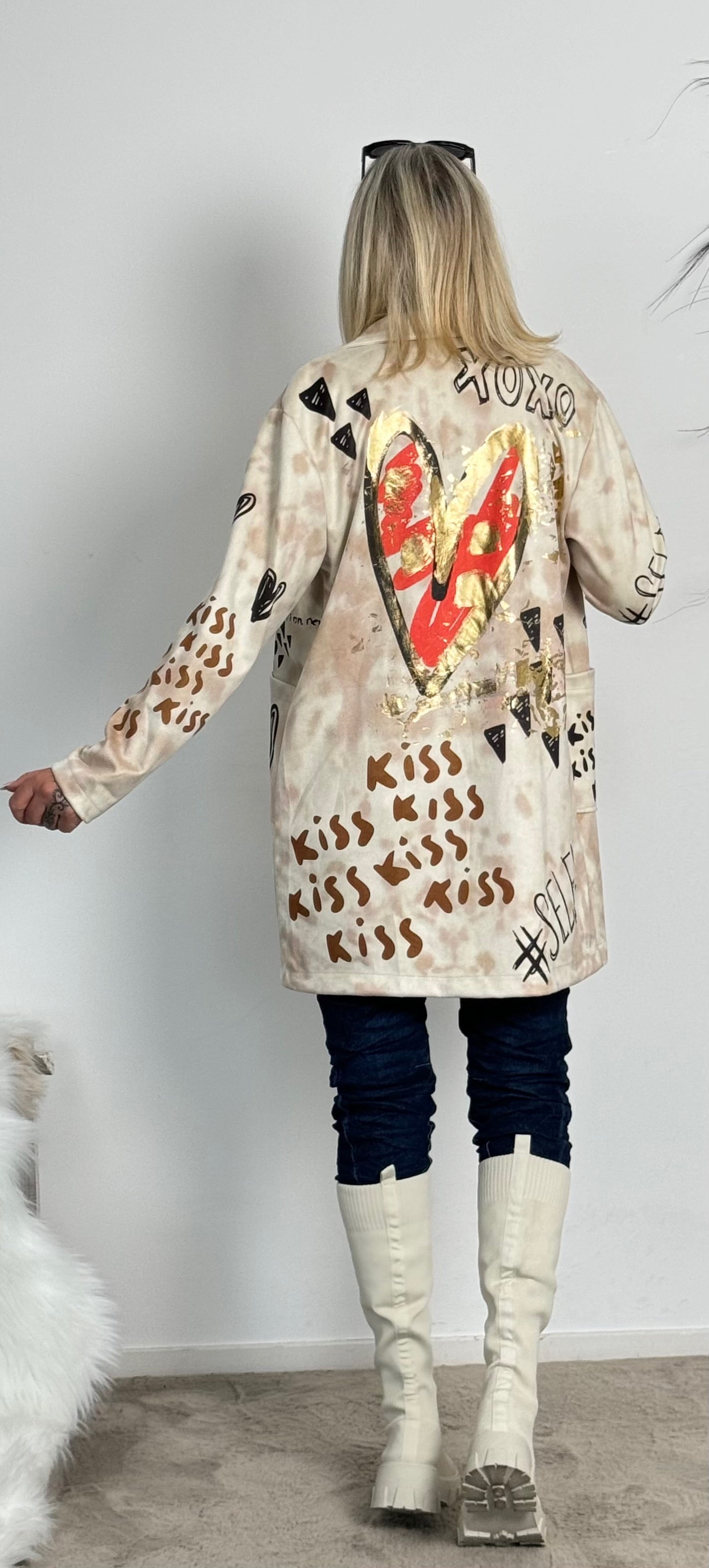 Washed leather coat "Kiss" - beige-multi-coloured