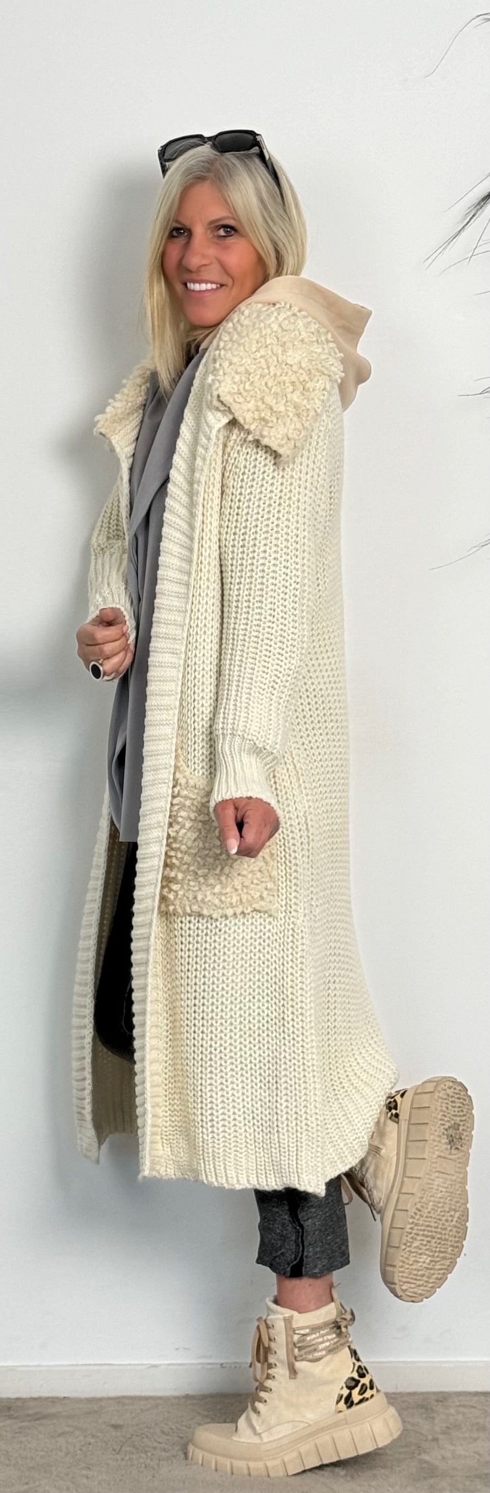 Chunky knit coat "Svenja" - beige