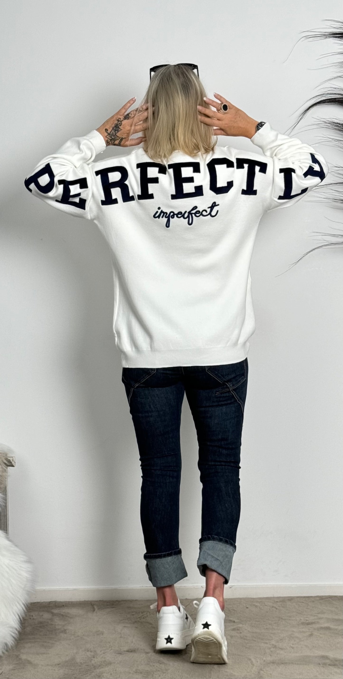 Trui "Perfectly Imperfect" - wit-blauw