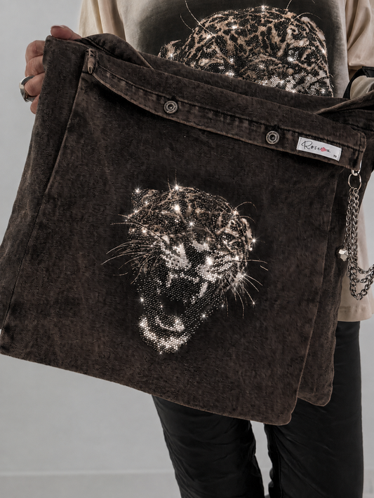 Stylische Tasche in Used-Jeansoptik und Strassmotiv Leopard - mokka