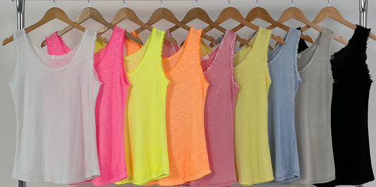 Top mit Fransendetails - 9 Farben