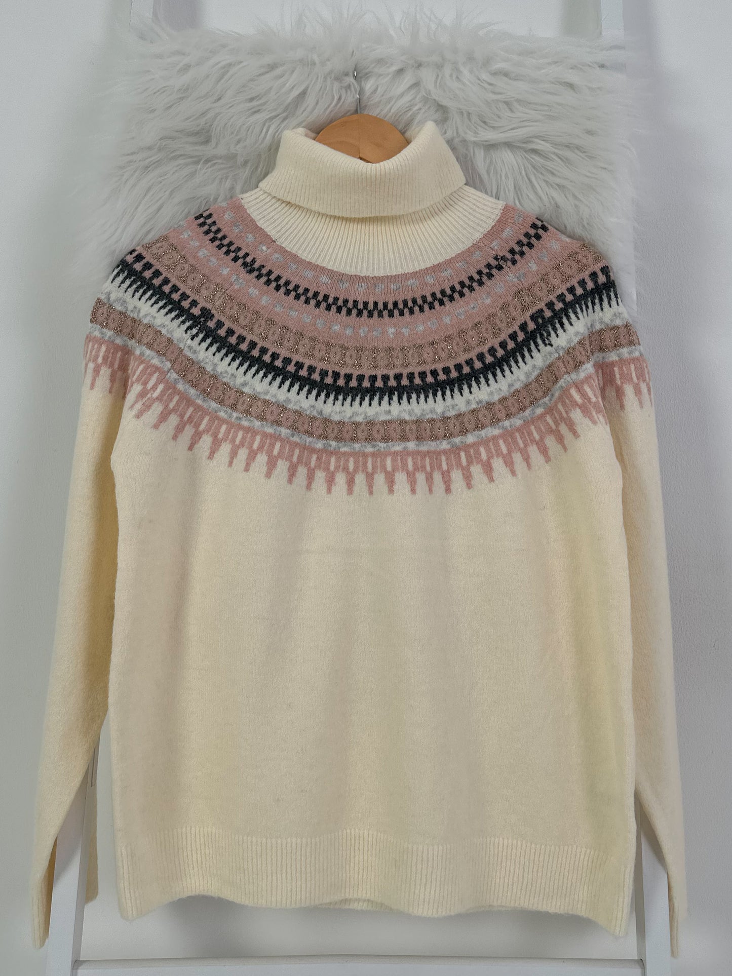 2nd choice turtleneck sweater model "Scandinavian Shine" - ecru