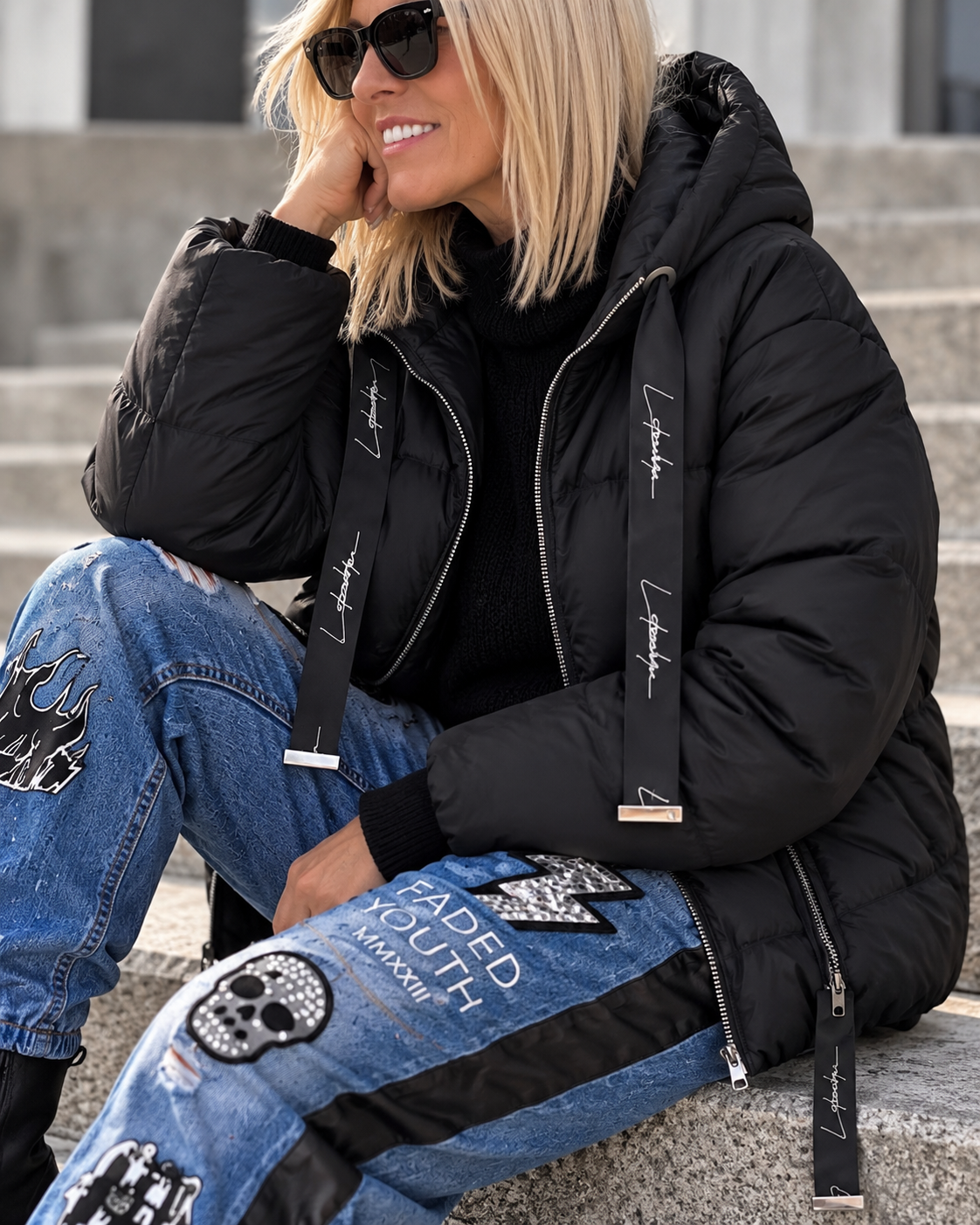 Daunenjacke mit Kapuze - schwarz