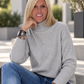 Weicher Pullover mit Stehkragen - grau