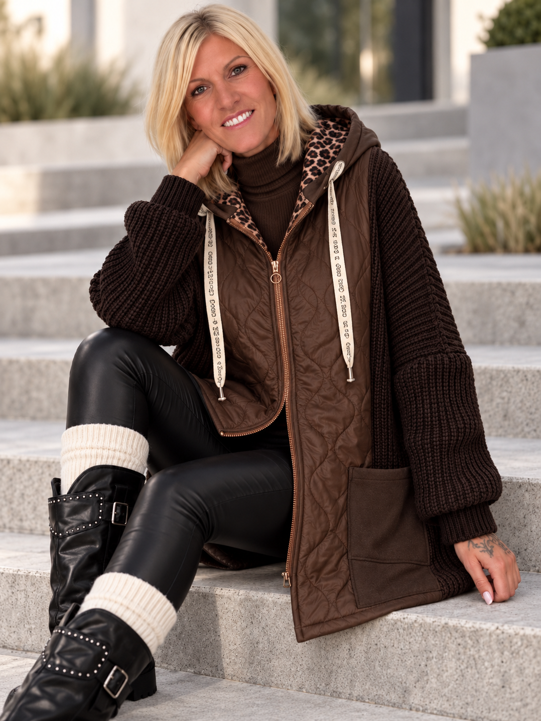 Oversized jacket in a material mix - mocha