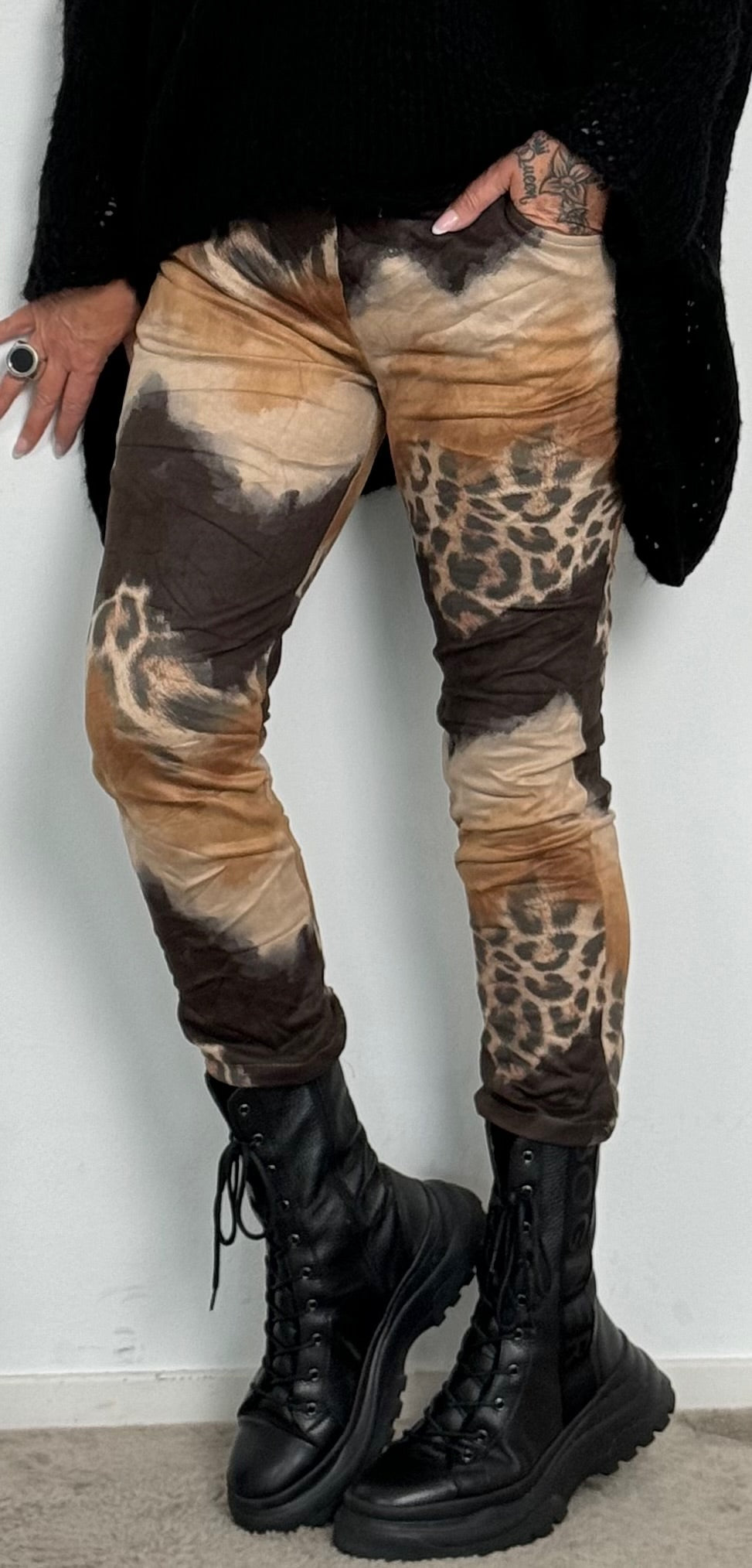 Washed leather pants "Africa" ​​- black-multi-coloured