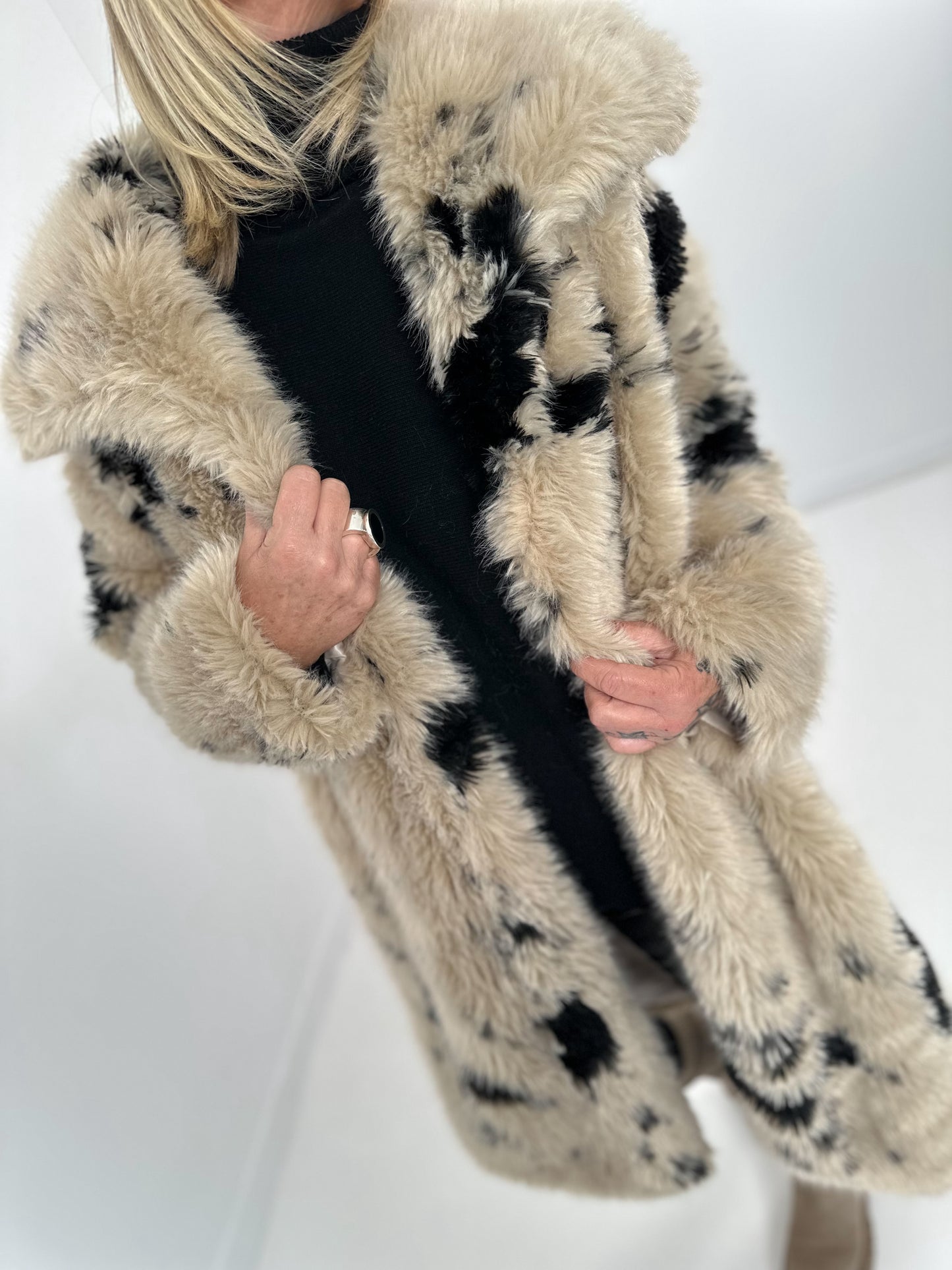 Jasmodel "Iconic Flur" - beige-zwart