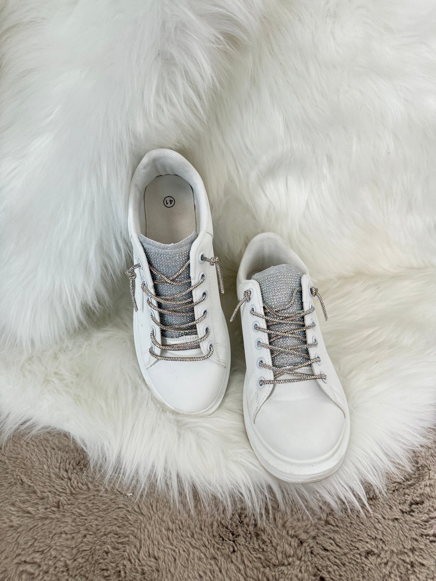 Sneakers met glitterveter en label "Mana" - wit