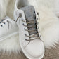 Sneakers met glitterveter en label "Mana" - wit