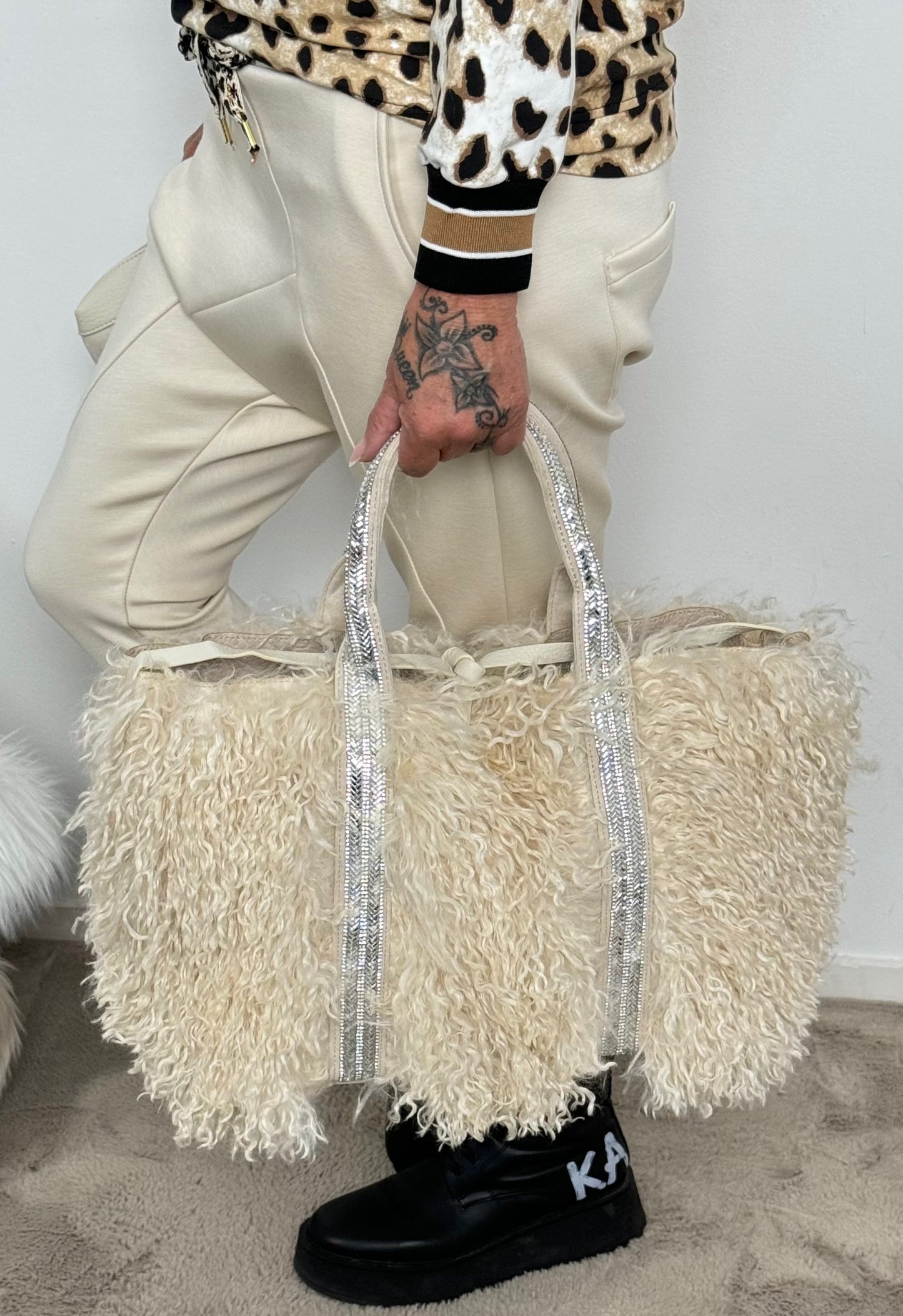 Fur bag "Juna" - light beige