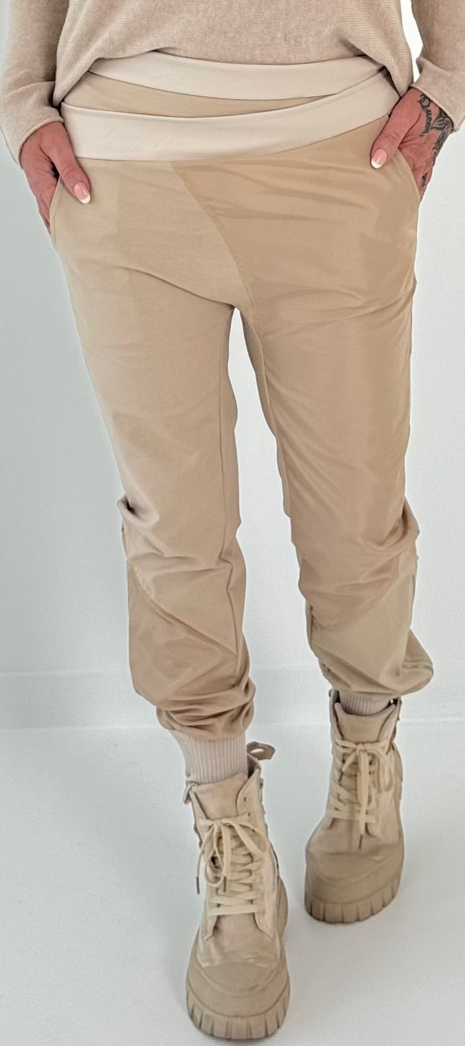 Pants in a sophisticated material mix model "Joy" - beige (available from approx. 19.12.24)