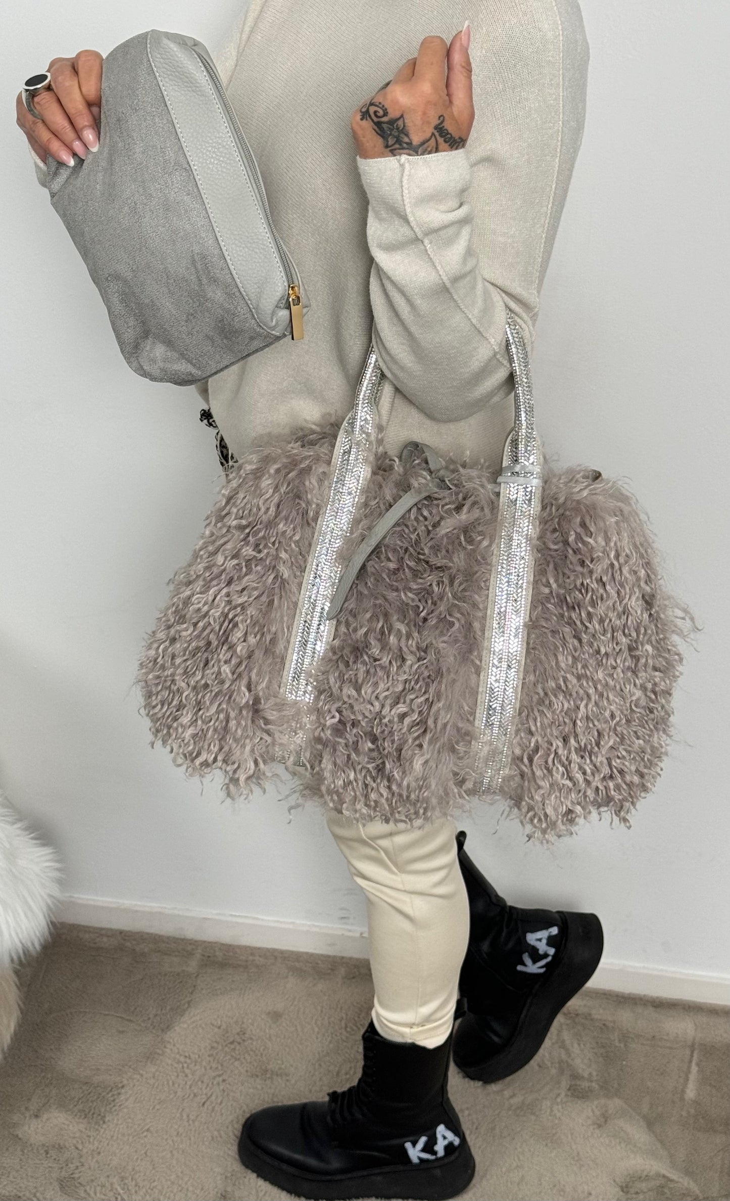 Fur bag "Juna" - light grey