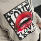 Sweatshirt Glitzersteinchen "Love Kiss" - beige