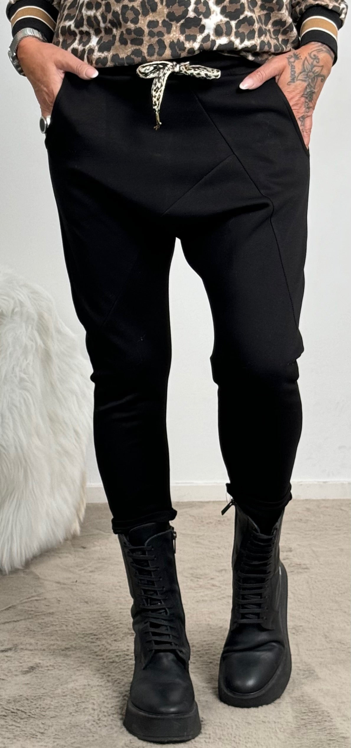 Baggy pants "Larissa" - black