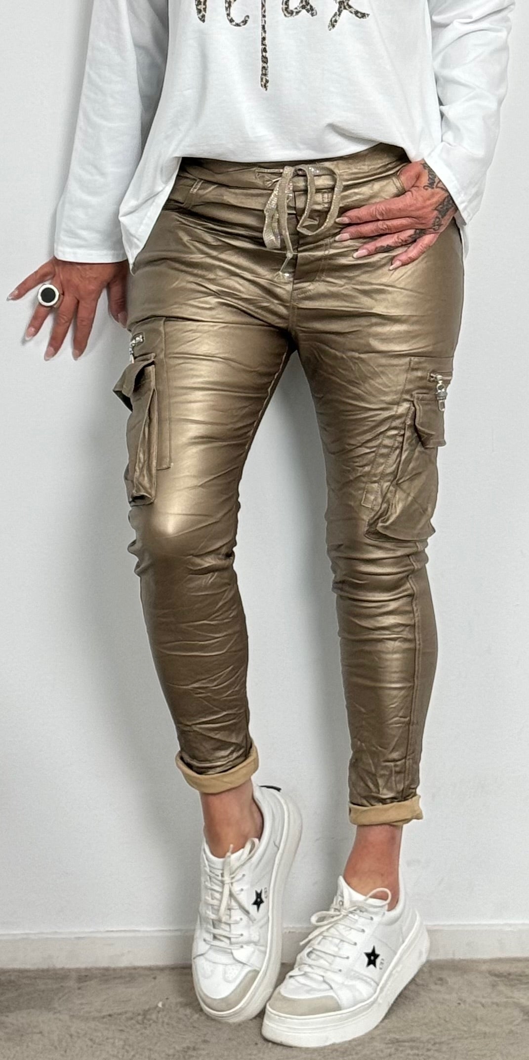 Imitation leather trousers with side cargo pockets "Lora" - gold