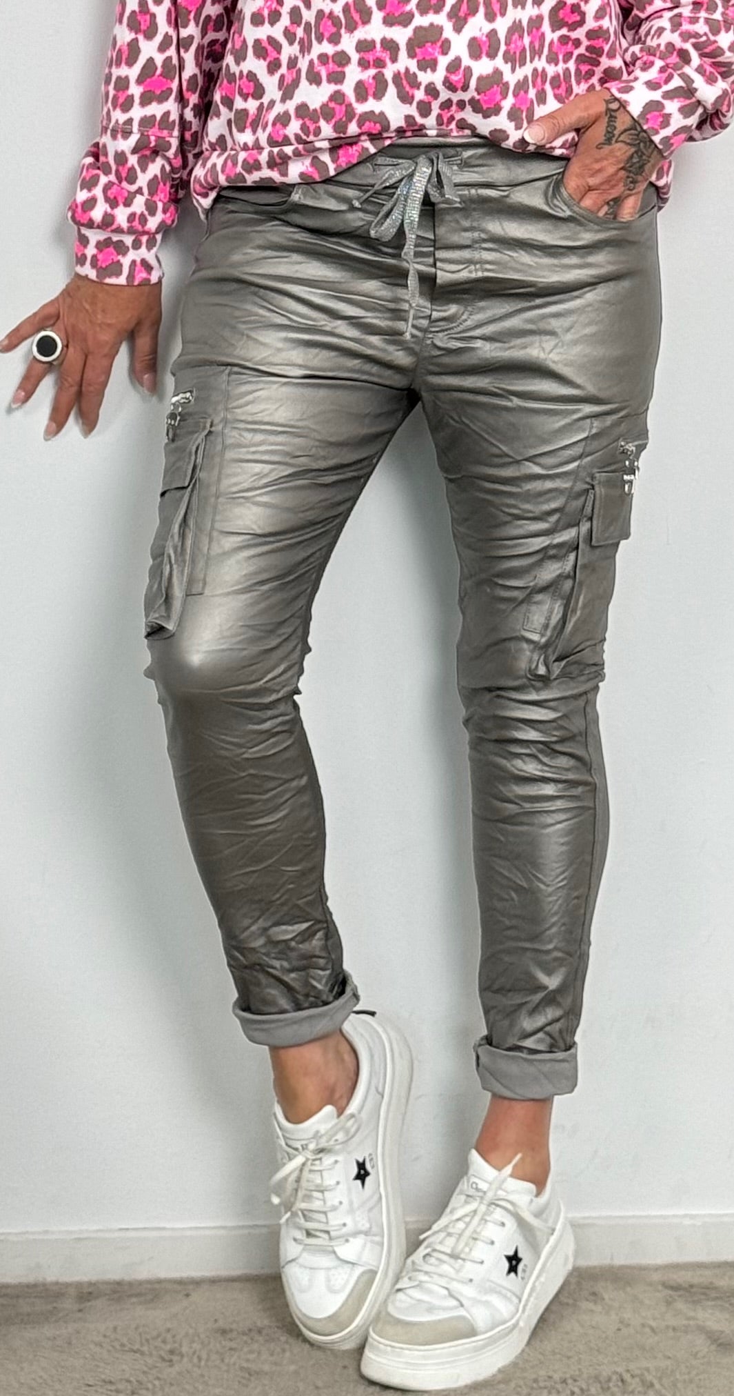 Imitation leather trousers with side cargo pockets "Lora" - grey/silver