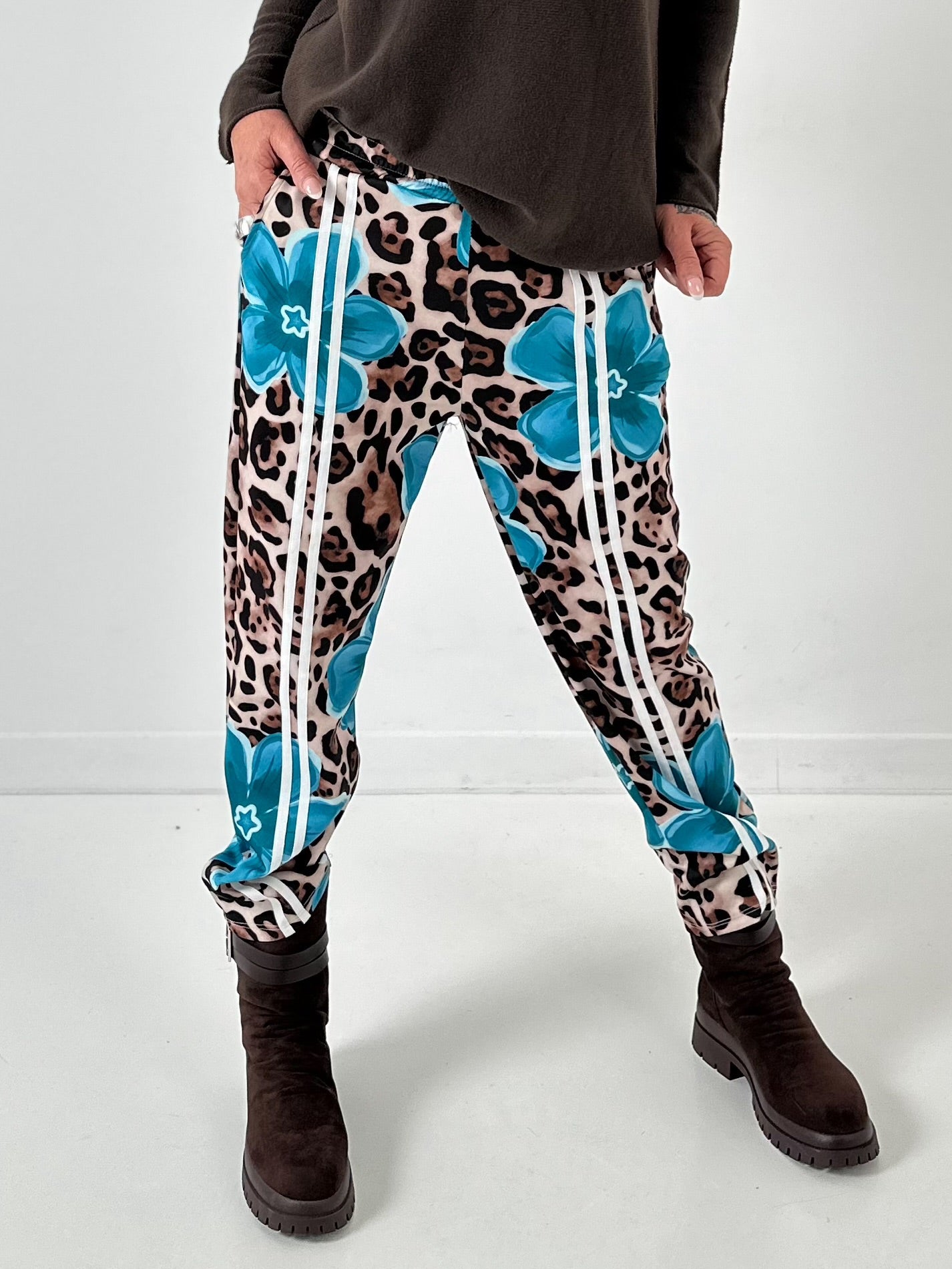 Pants model "Wild Blossom" - turquoise-multicolored