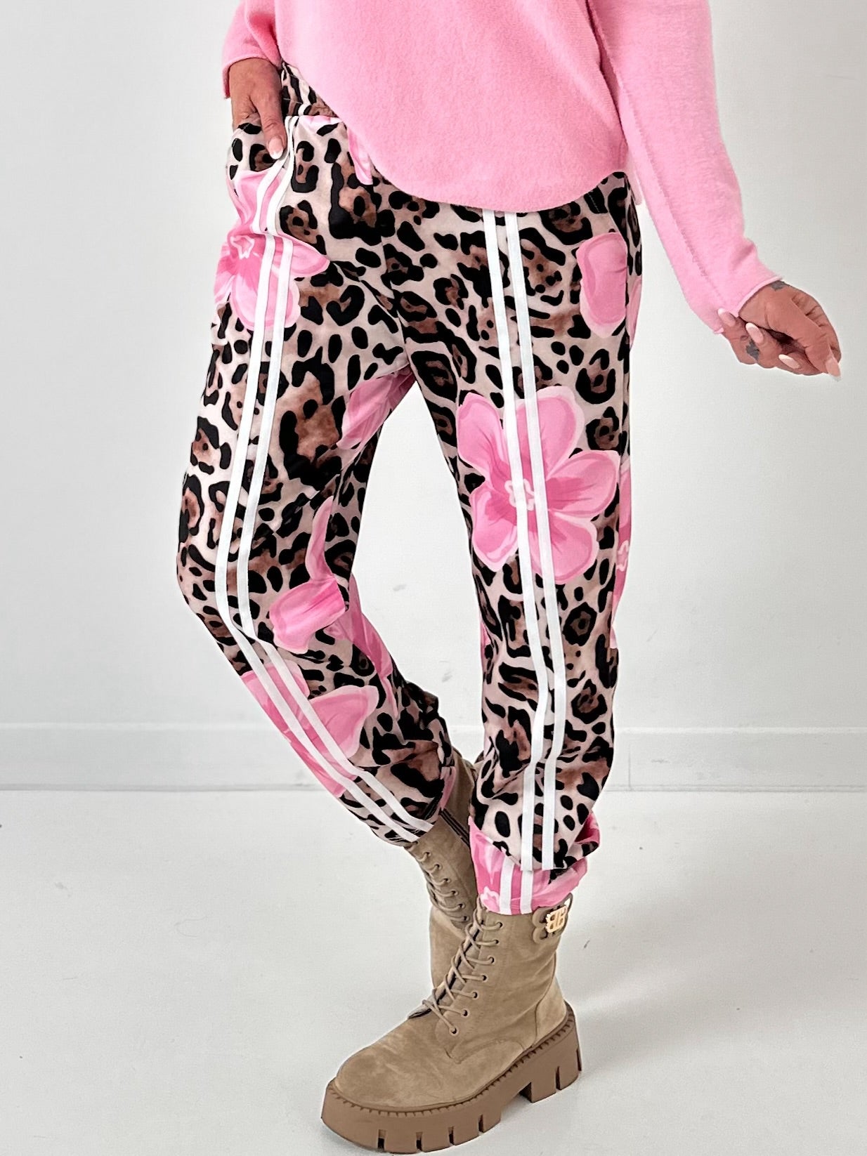 Broek model "Wild Blossom" - roze-veelkleurig