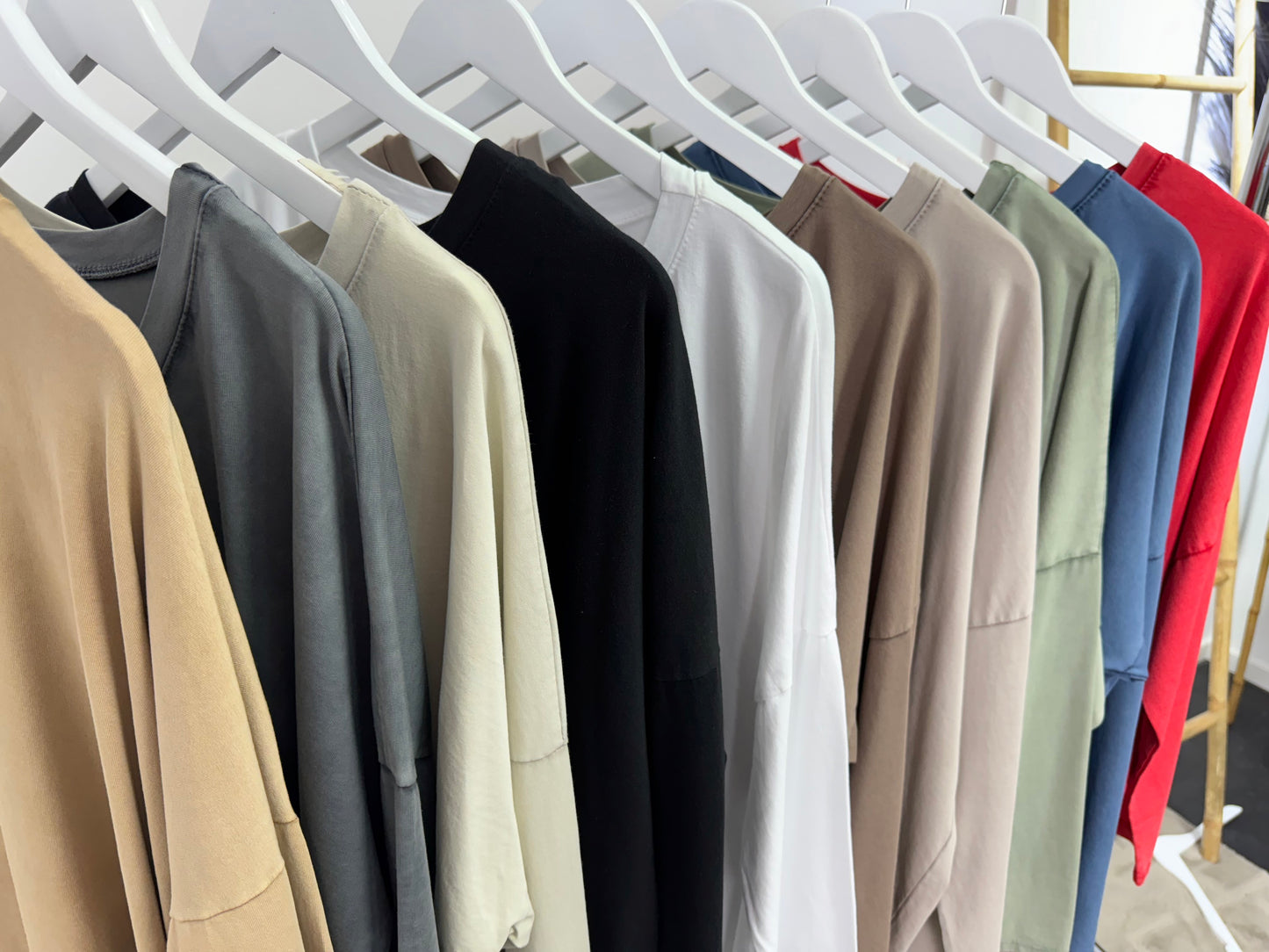 Oversized long-sleeved shirt "Babsi" - 10 colours