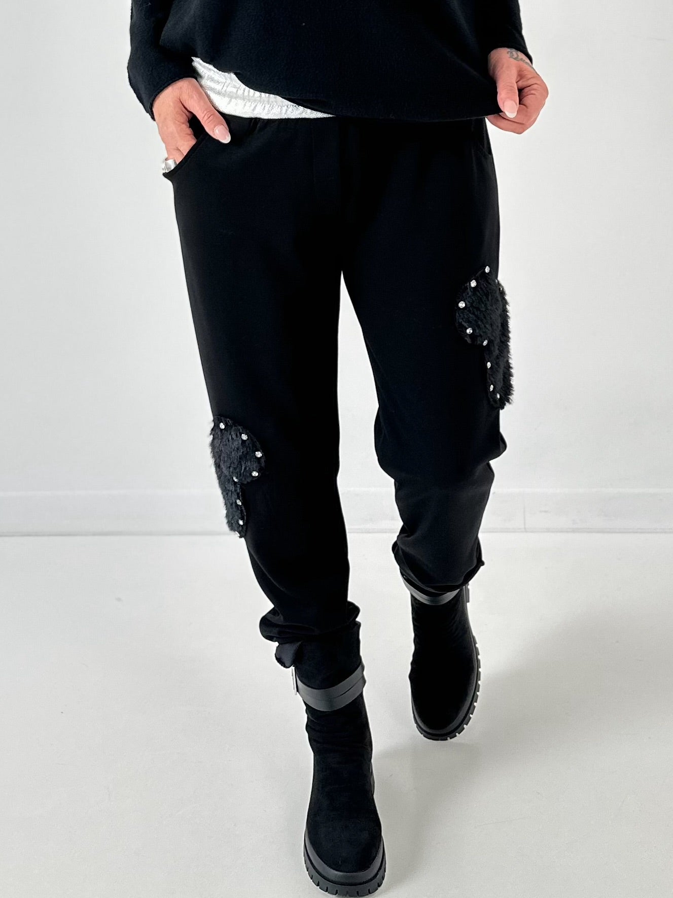 Pants model "Furry Patch" - black