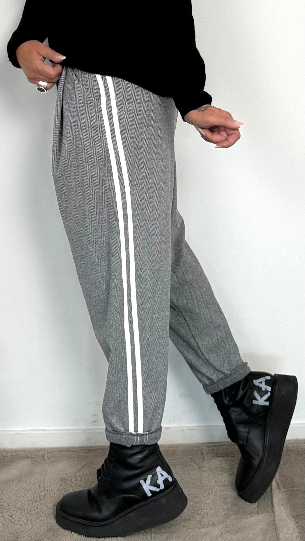 Baggy pants with side stripes "Rony" - grey (delivery date approx. 08.10.2024)