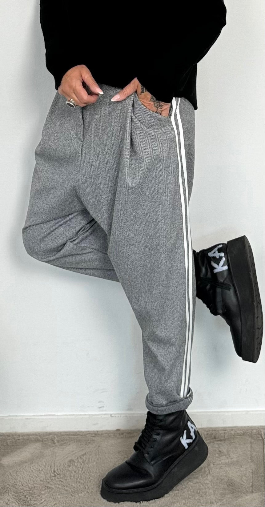 Baggy pants with side stripes "Rony" - grey (delivery date approx. 08.10.2024)