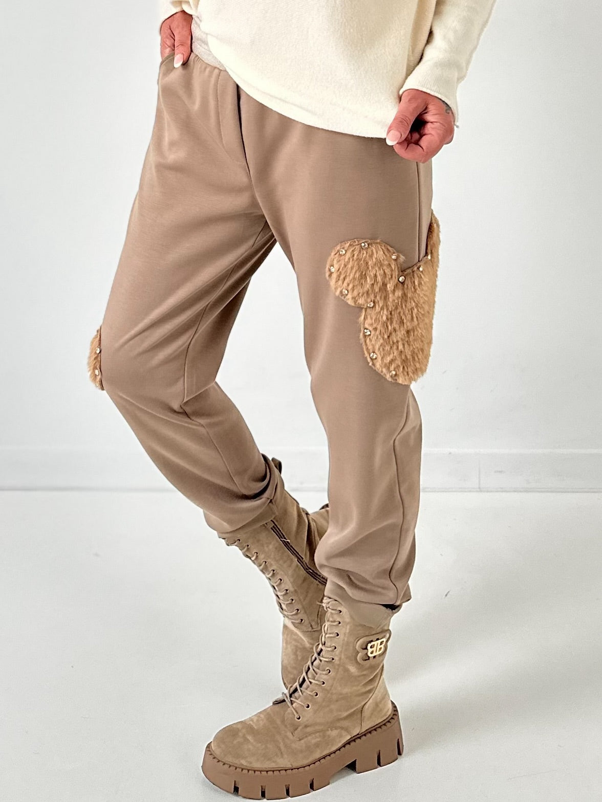 Pants model “Furry Patch” - taupe
