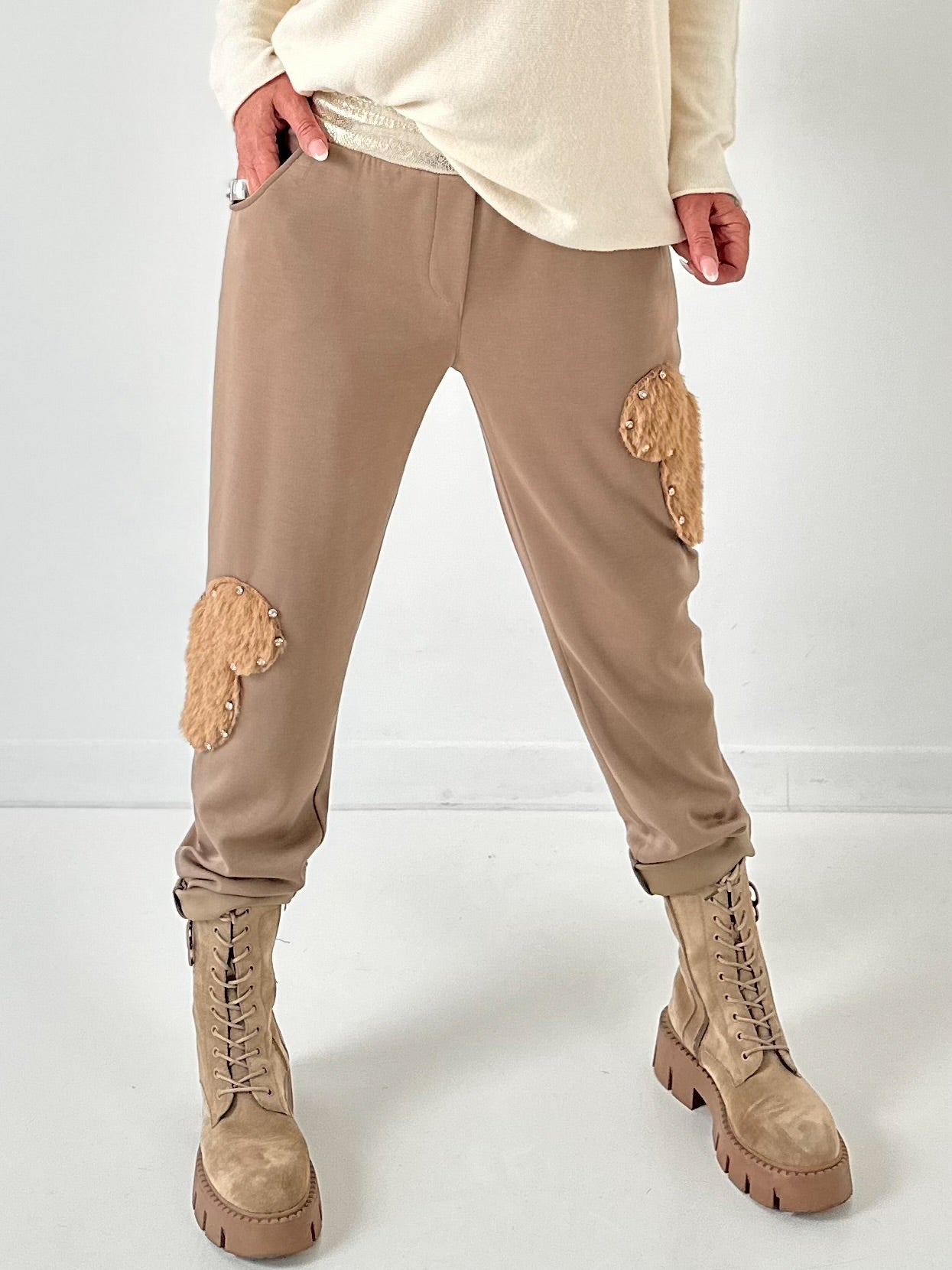 Pants model “Furry Patch” - taupe