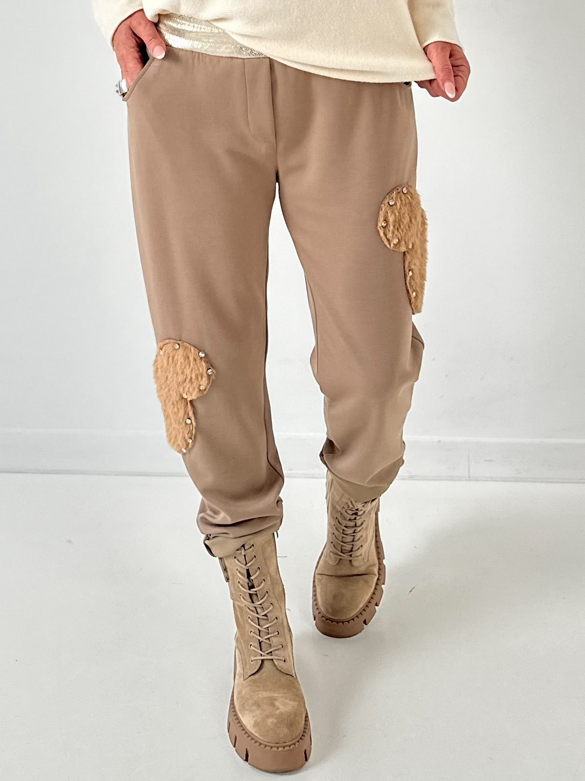 Pants model “Furry Patch” - taupe
